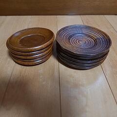 木のお皿の画像