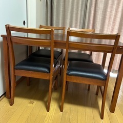 ダイニングテーブルセットの画像