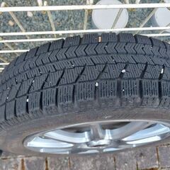 スタットレスの画像