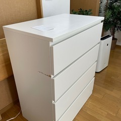 8/24まで！IKEA マルム　チェストの画像