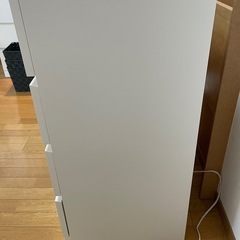 8/24まで！IKEA マルム　チェストの画像