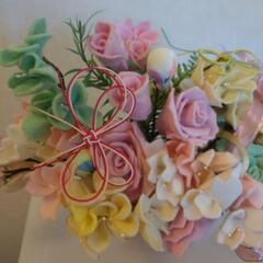 フェルトで作成花飾りの画像