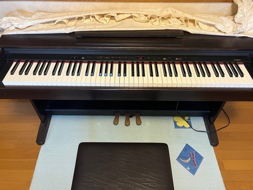 電子ピアノ　YAMAHA ピアノ　　