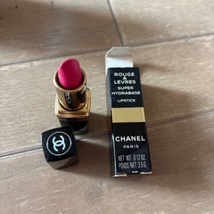 dior マニキュア　CHANELリップの画像