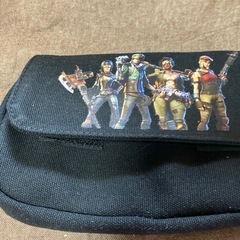 ＦＯＲＴNITNITE筆箱&防水シールの画像
