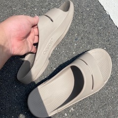 ウーフォス　リカバリーサンダル　28〜29センチの画像