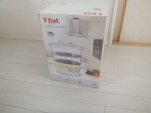 新品箱入り説明書付きT-fal ULTRA COMPACT スチームクッカー VC100571です。楽天では現在新品34300円の品で売っています。新品のため衛生的にも良いです。収納時はコンパクトに３分の一になります。付属容器でお米を炊くこともできます。楽天の半額以下でお譲りします。