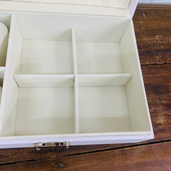 ✨新品未使用、雑貨入荷しました！✨アクセサリーケースの画像