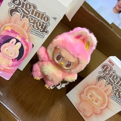 ラブブ LABUBU BIG into energy LOYALTYの画像