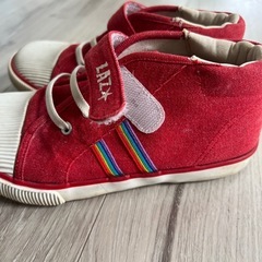 20センチ　子供　スニーカー　赤　レインボー　の画像