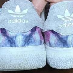 adidas　スニーカーの画像