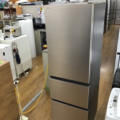#H-31【ご来店頂ける方限定】HITACHIの3ドア冷凍冷蔵庫です