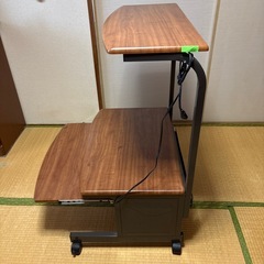 パソコンラックの画像