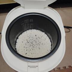 🍚美品🔴アイリス 炊飯器👨大家族用👩 5.5合 ⭐️銘柄炊き分け機能付き の画像