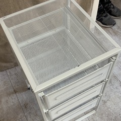 🌸IKEA収納の定番🌸 コンパクトで使いやすい3段チェスト！の画像