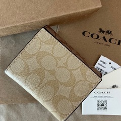 配送可　新品　コーチ　COACH 財布　折り財布　の画像
