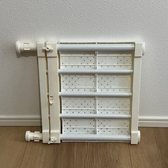 突っ張り型収納　30cm奥行きタイプの画像