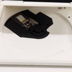 TOSHIBA SD-P710SW/ポータブルDVDプレイヤーの画像