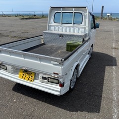 話中まだあります。今週期間限定値下げ！車検取立‼️ ブラックスエアロ付き！ダイハツ　ハイゼットトラック 5速　四駆　エアコン付き！の画像