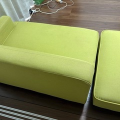 布製ソファーの画像