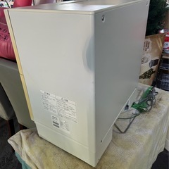 パナソニックNP-TH1-W(ホワイト) 食器洗い乾燥機 5人分　の画像