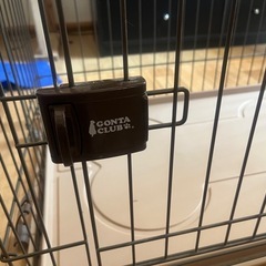 犬用金属製ケージの画像