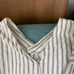 【まとめ割します】 GU ストライプシャツ　長袖　Mサイズの画像