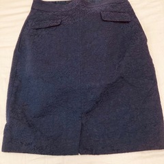 バナナリパブリック（Banana Republic）のネイビー　タイトスカートの画像