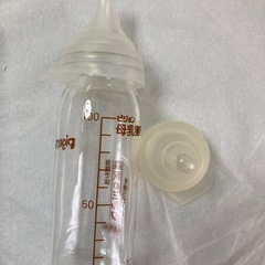 ピジョン　哺乳瓶（スリムタイプ耐熱ガラス製）の画像