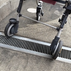 シルバーカー　ピンク　
歩行補助車の画像
