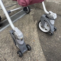 シルバーカー　ピンク　
歩行補助車の画像