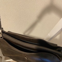 ZARA　ロック フラップショルダーバッグの画像