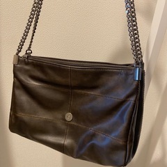 ZARA　ロック フラップショルダーバッグの画像