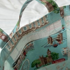 Cath Kidston トートバッグ  ロンドン柄¥1200の画像