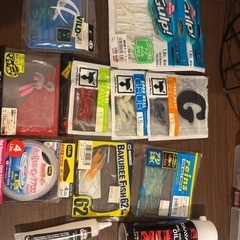 中古ルアーとワームの画像