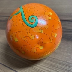 メラメラの実　缶ケースの画像