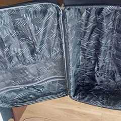 Suitcaseの画像