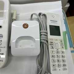 Panasonic パナソニックVE-E10DL有線電話機＋コードレス子機の画像