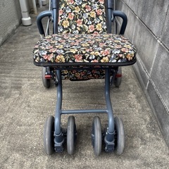 花柄　シルバーカーの画像