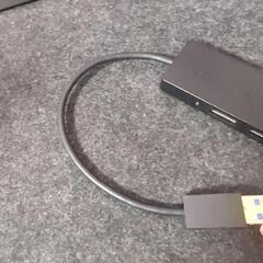 パソコン　ノートパソコン　Anker　USBハブ　の画像