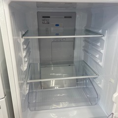 2ドア冷蔵庫の画像
