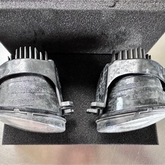 トヨタ ヴェルファイア 30系後期 純正LEDフォグランプの画像