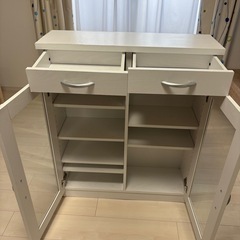 食器棚 ホワイトの画像