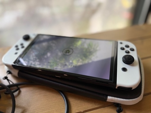 【美品】Nintendo Switch 有機ELモデル ホワイト + ジョイコン2セット + 純正ケース