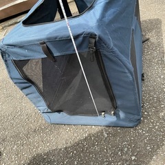 ペット用テント　折りたたみ　縦高さ幅 約60x60x90cm 災害時の準備などにもの画像