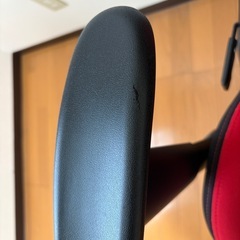 【決定済
】ゲーミングチェアの画像