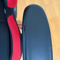 【決定済
】ゲーミングチェアの画像