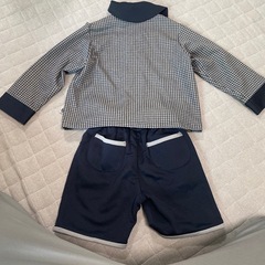 幼稚園の制服と体操着の画像