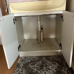 洗面化粧台（古い）[ミラー付き]の画像