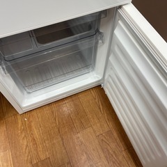 2ドア冷蔵庫の画像
